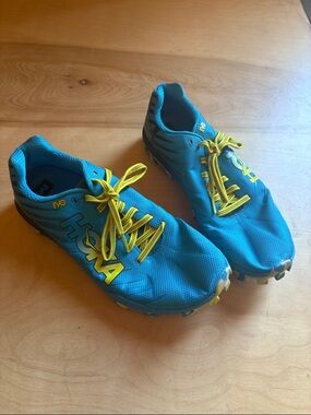 Hoka One One Women's evo jawz Sneakers
